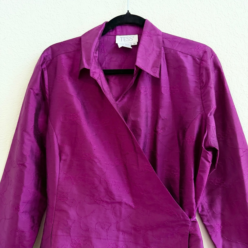 Vtg Purple 100% Silk Floral Embroidered Wrap Blouse Top Sz 16 Tess Regency Chic - Picture 6 of 10